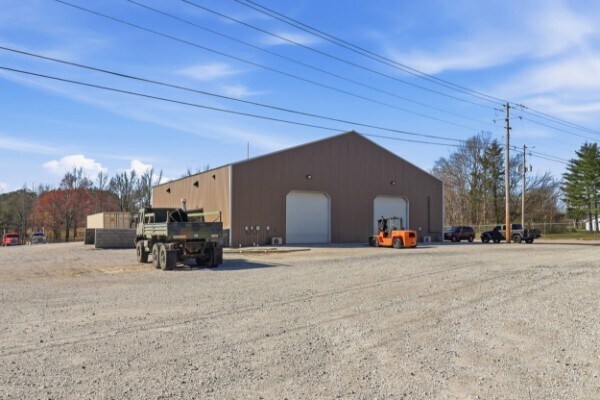 1018 Abiff Rd, Bon Aqua, TN à vendre - Photo de l’immeuble – Image 1 sur 37