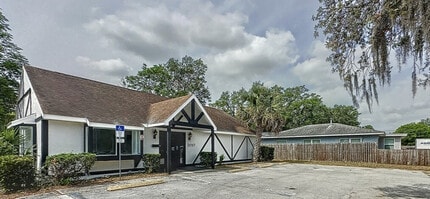 2017 W Main St, Leesburg, FL à louer Photo de l’immeuble– Image 2 sur 36