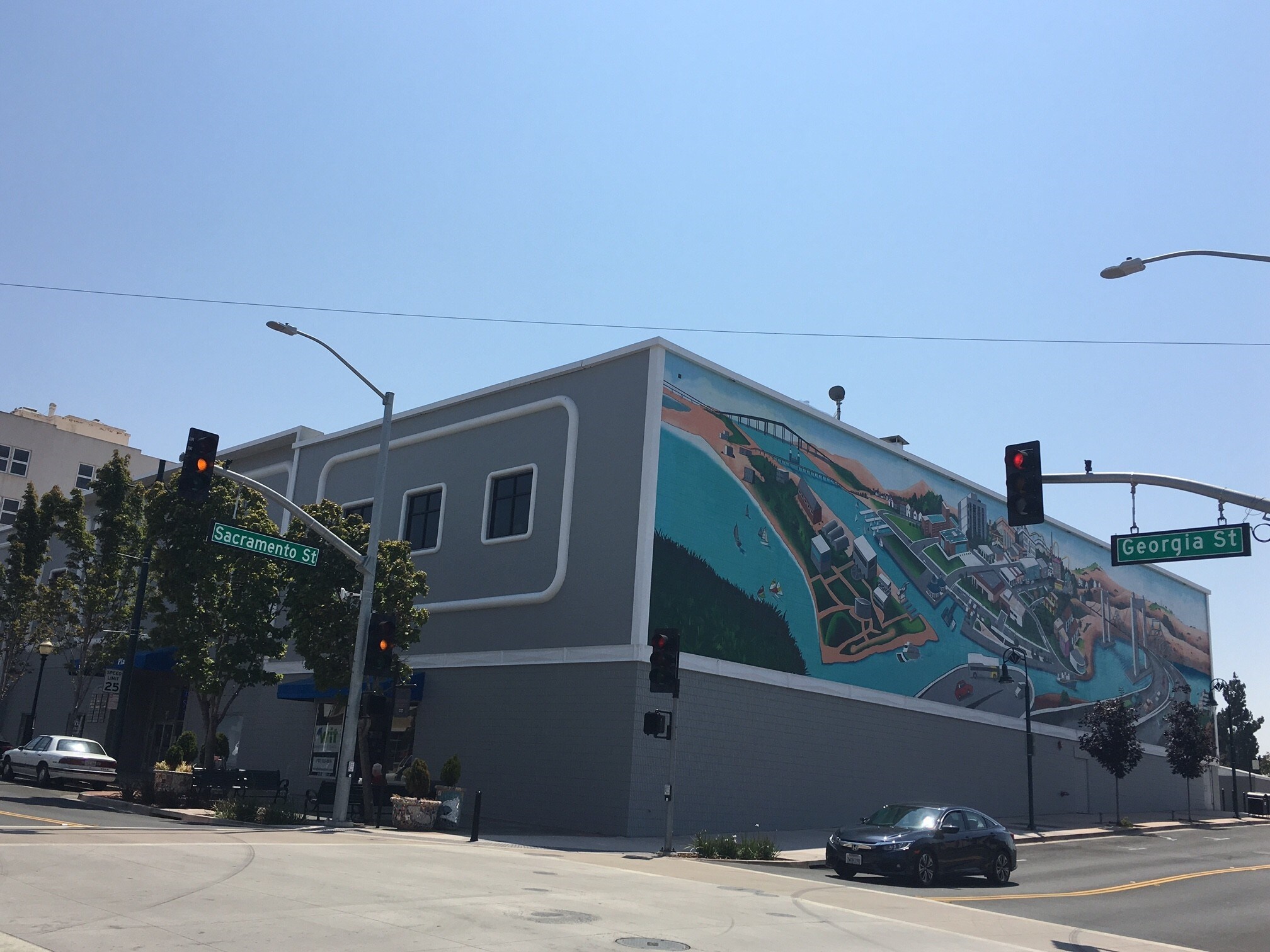 301 Georgia St, Vallejo, CA à vendre Photo de l’immeuble– Image 1 sur 28