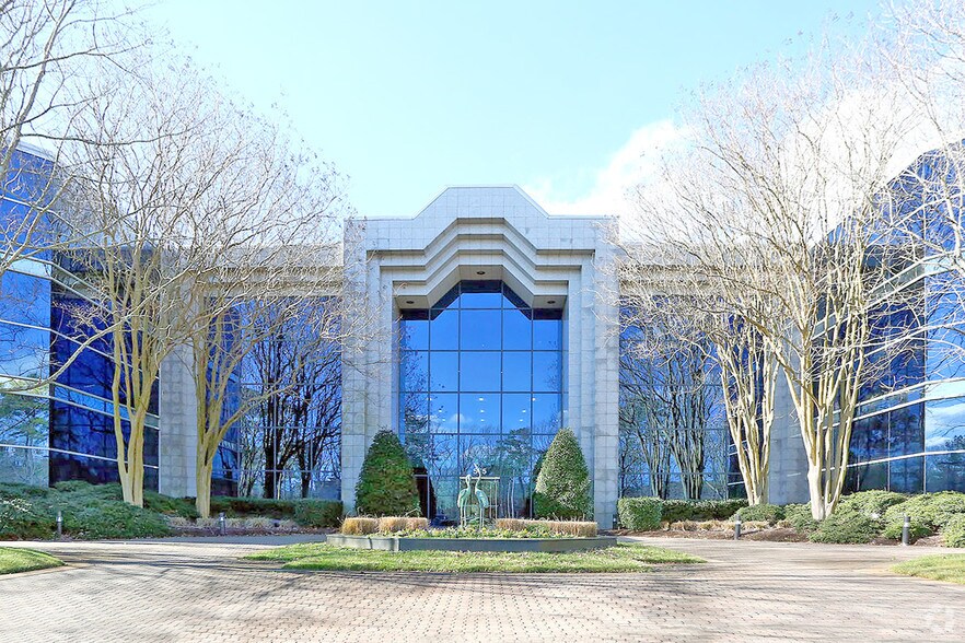 575 Lynnhaven Pky, Virginia Beach, VA à louer - Photo principale – Image 1 sur 7