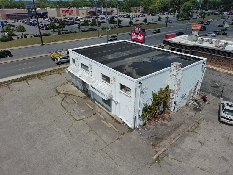 5505 N Keystone Ave, Indianapolis, IN à louer - Photo de l’immeuble – Image 2 sur 10