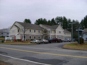 53 Stiles Rd, Salem, NH à louer Photo intérieure– Image 2 sur 8