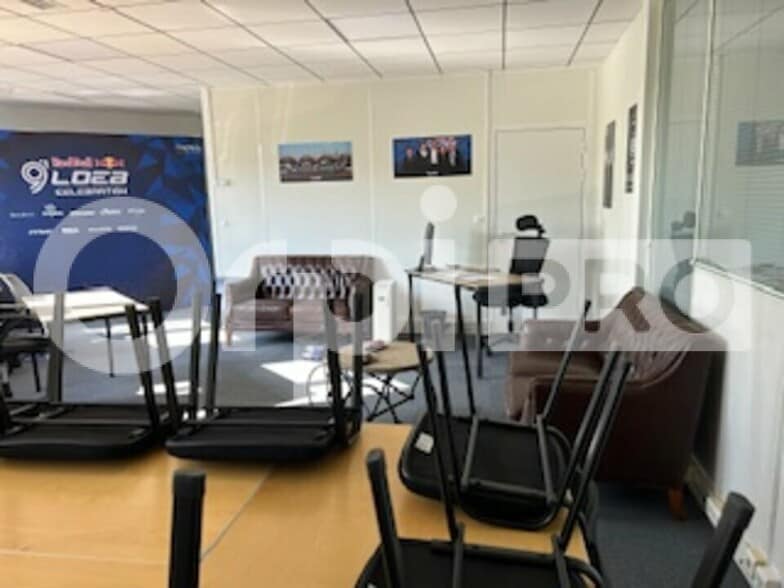 Bureau dans Limas à louer - Photo intérieure – Image 2 sur 3