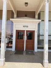 10702 W Peoria Ave, Sun City, AZ à louer Photo de l’immeuble– Image 1 sur 10