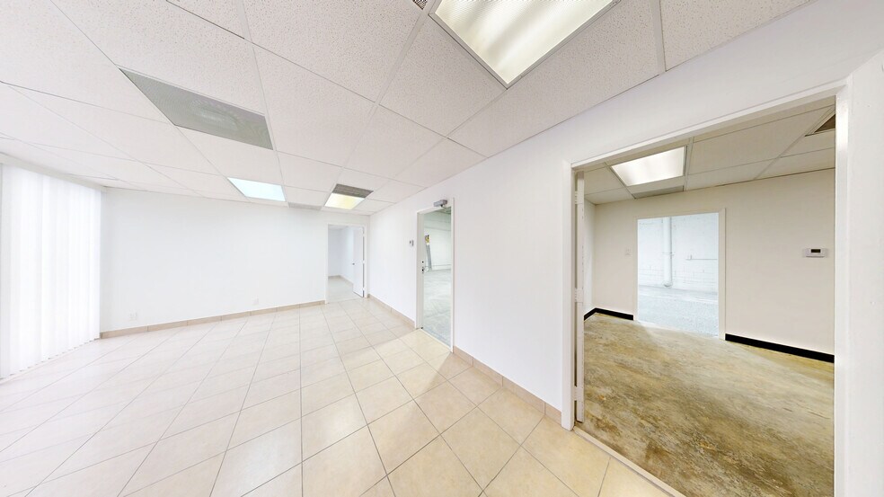 4500 N Powerline Rd, Deerfield Beach, FL à louer - Numérisation 3D Matterport – Image 2 sur 24