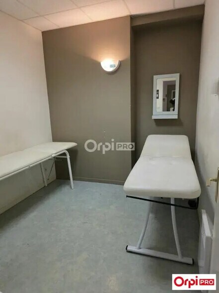 Local commercial dans Valence à vendre - Photo intérieure – Image 3 sur 3