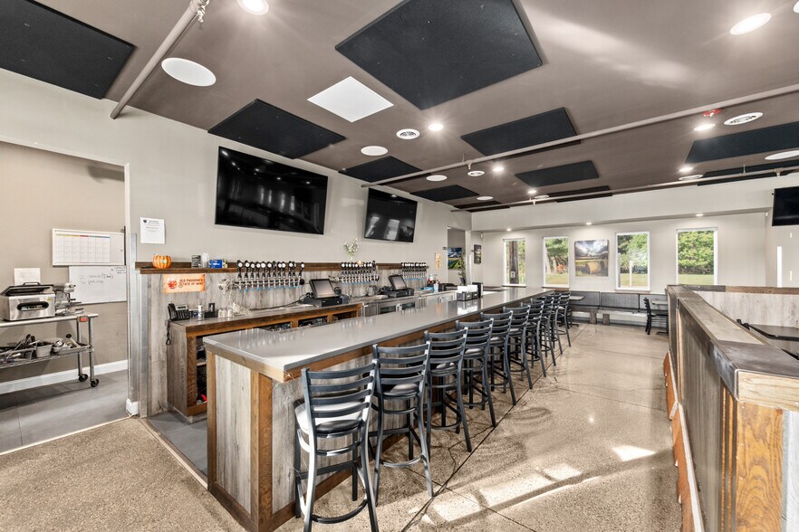 2102 Highway 164, Richfield, WI à vendre - Photo de l’immeuble – Image 3 sur 21