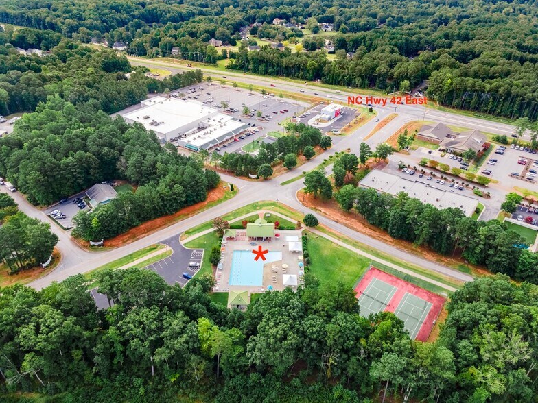 165 Neuse River Pky, Clayton, NC à vendre - Aérien – Image 3 sur 8