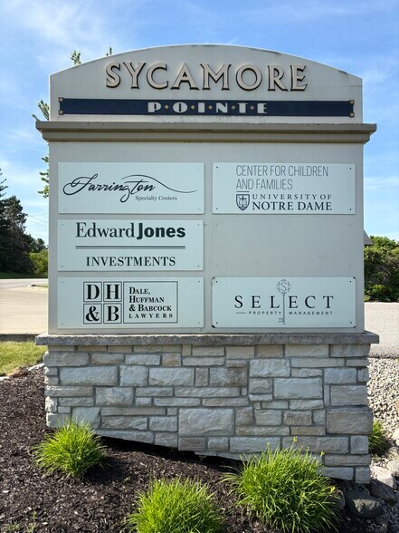 Sycamore Pointe Office Park portefeuille de 2 biens à vendre sur LoopNet.fr - Photo de l’immeuble – Image 2 sur 71