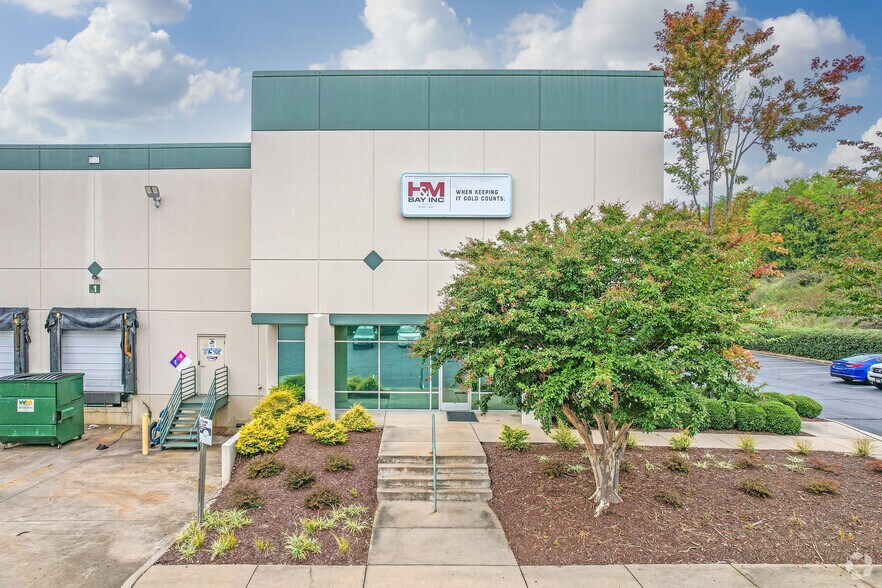 9310 D Ducks Ln, Charlotte, NC à louer - Photo de l’immeuble – Image 3 sur 6