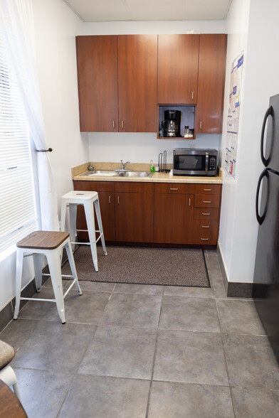 3401 St Claude Ave, New Orleans, LA à louer - Photo de l’immeuble – Image 3 sur 7