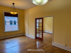 119-121 E Union St, Pasadena, CA à louer Photo intérieure– Image 1 sur 3