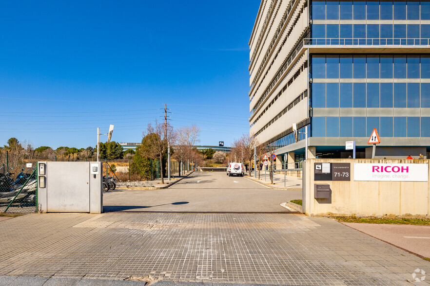 Avinguda Via Augusta, 71, Sant Cugat del Vallès, Barcelona à louer - Photo de l’immeuble – Image 2 sur 5