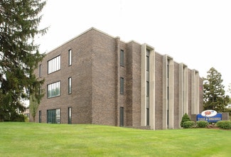 Plus de détails pour 815 Farmington Ave, West Hartford, CT - Bureau à vendre