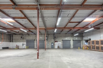 2630 Business Park Dr, Vista, CA à louer Photo de l’immeuble– Image 2 sur 9