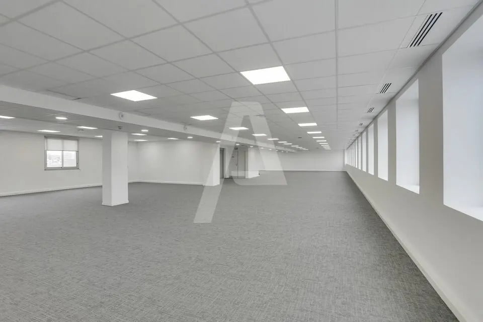 Bureau dans Ivry-sur-Seine à louer Photo de l’immeuble– Image 1 sur 5