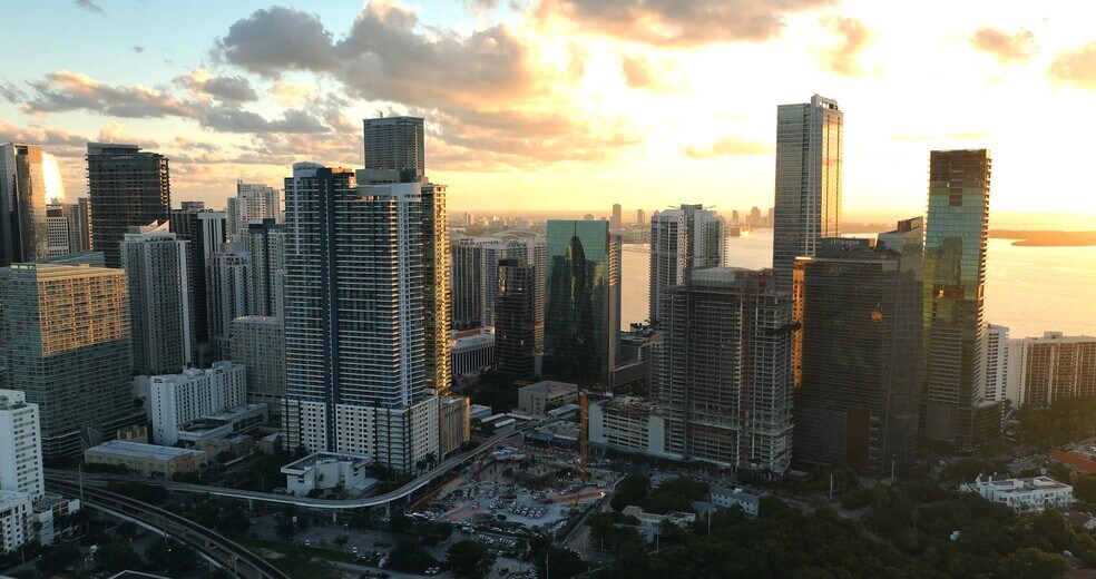 1420 S Miami Ave, Miami, FL à vendre - Photo de l’immeuble – Image 2 sur 8