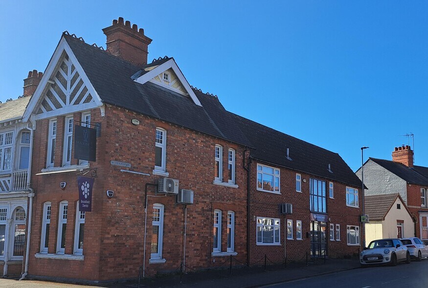 1 Brookfield Rd, Rushden à vendre - Photo principale – Image 1 sur 3