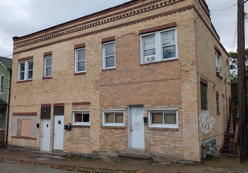 9 Unit Portfolio portefeuille de 3 biens à vendre sur LoopNet.fr - Photo de l’immeuble – Image 2 sur 3