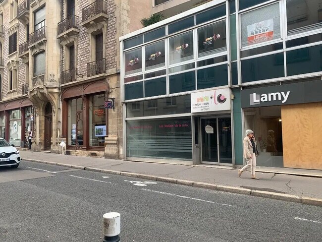 Plus de détails pour Bureau à vendre