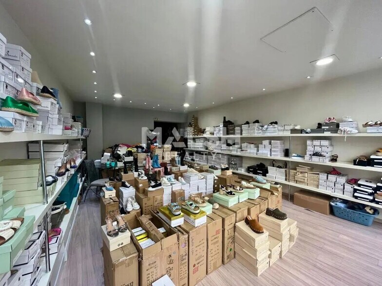 Local commercial dans Lyon à louer - Photo de l’immeuble – Image 3 sur 4