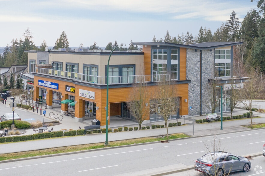 3380 David Ave, Coquitlam, BC à louer - Photo principale – Image 1 sur 4