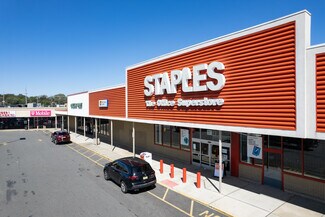 Plus de détails pour 107-135 Bloomfield Ave, Bloomfield, NJ - Local commercial à louer
