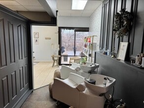 262 N Phelps Ave, Rockford, IL à louer Photo intérieure– Image 2 sur 10