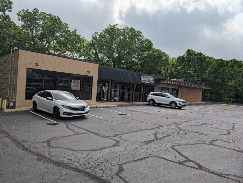 440-448 S Main St, Englewood, OH à louer - Photo de l’immeuble – Image 2 sur 4