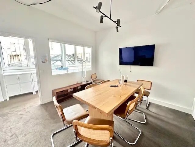 Bureau dans Paris à louer - Photo de l’immeuble – Image 3 sur 54