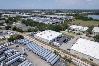 Plus de détails pour 2180 Premier Row, Orlando, FL - Industriel/Logistique à louer
