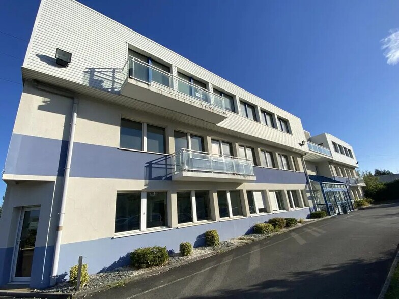 Bureau dans Cesson-Sévigné à louer - Photo de l’immeuble – Image 2 sur 8