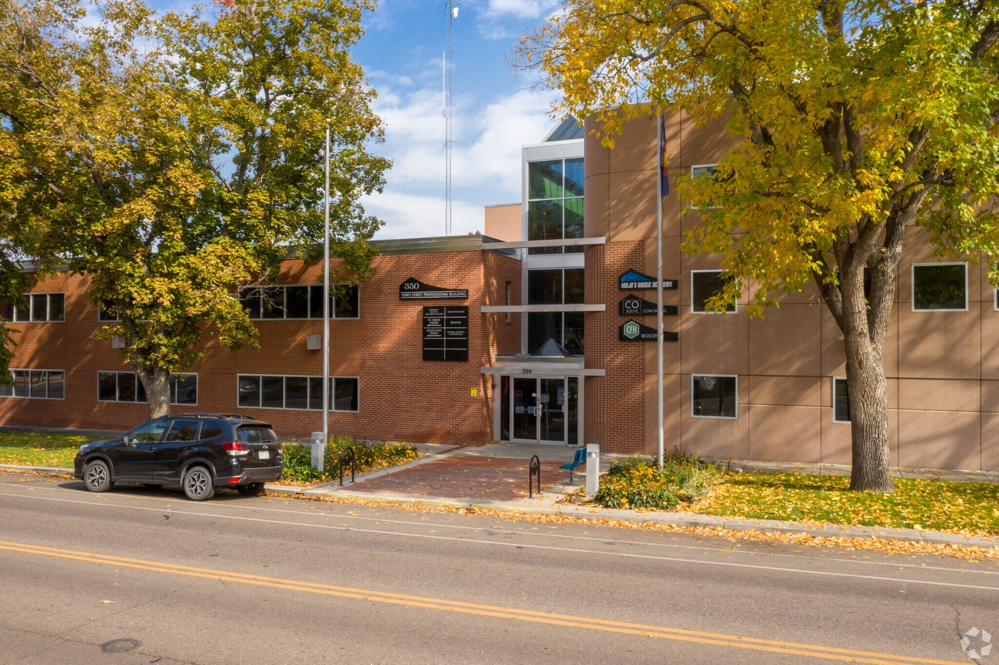 350 Terry St, Longmont, CO à louer Photo de l’immeuble– Image 1 sur 16