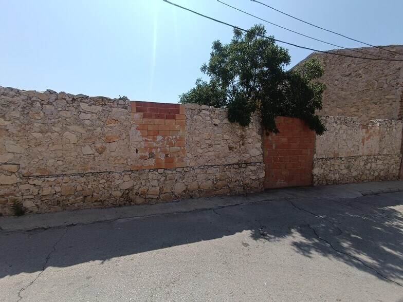 Avenida José Antonio, 20, Abanilla, Murcia à vendre - Photo de l’immeuble – Image 2 sur 6