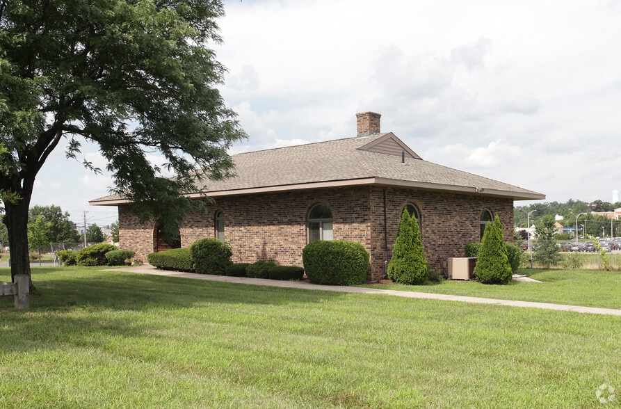 1481 Pleasant Valley Dr, Manchester, CT à louer - Photo principale – Image 2 sur 14