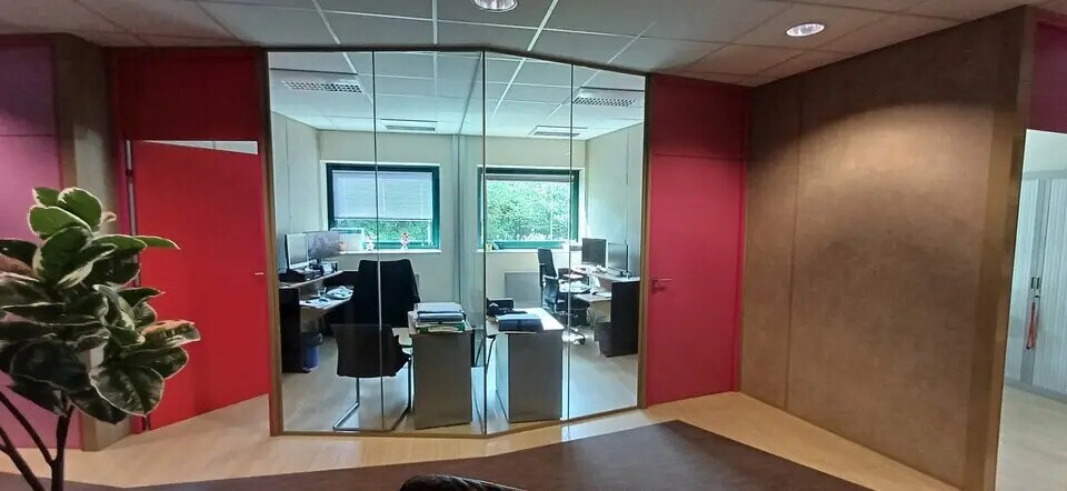 Bureau dans Caen à louer - Photo de l’immeuble – Image 3 sur 7