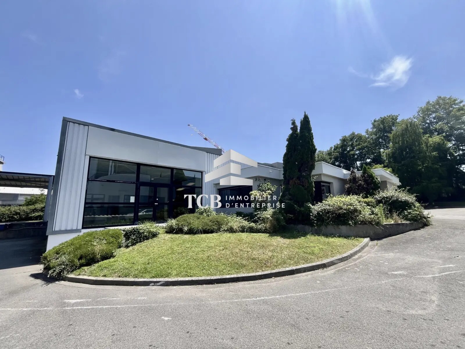 Local d’activités dans Orvault à louer Photo de l’immeuble– Image 1 sur 11