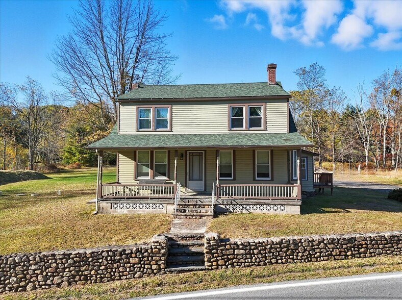 221 Upper Swiftwater Rd, Cresco, PA à vendre - Photo de l’immeuble – Image 3 sur 56