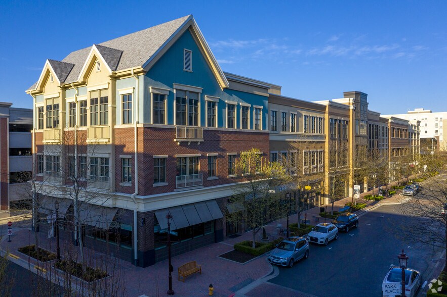 11635 Ash St, Leawood, KS à louer - Photo de l’immeuble – Image 3 sur 19