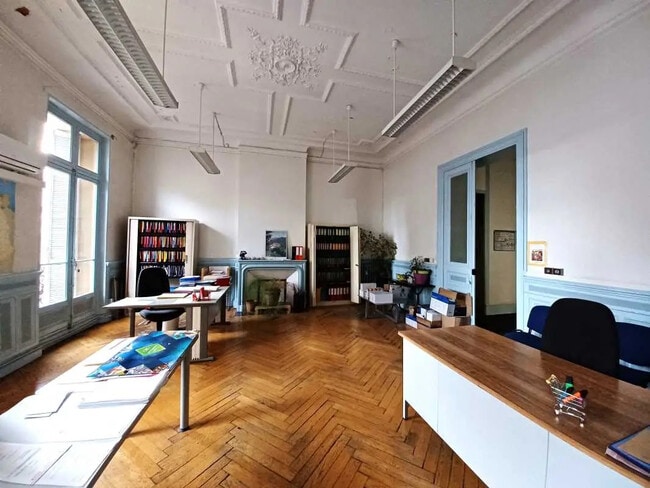 Plus de détails pour 29 Boulevard D'Athenes, Marseille - Bureau à louer