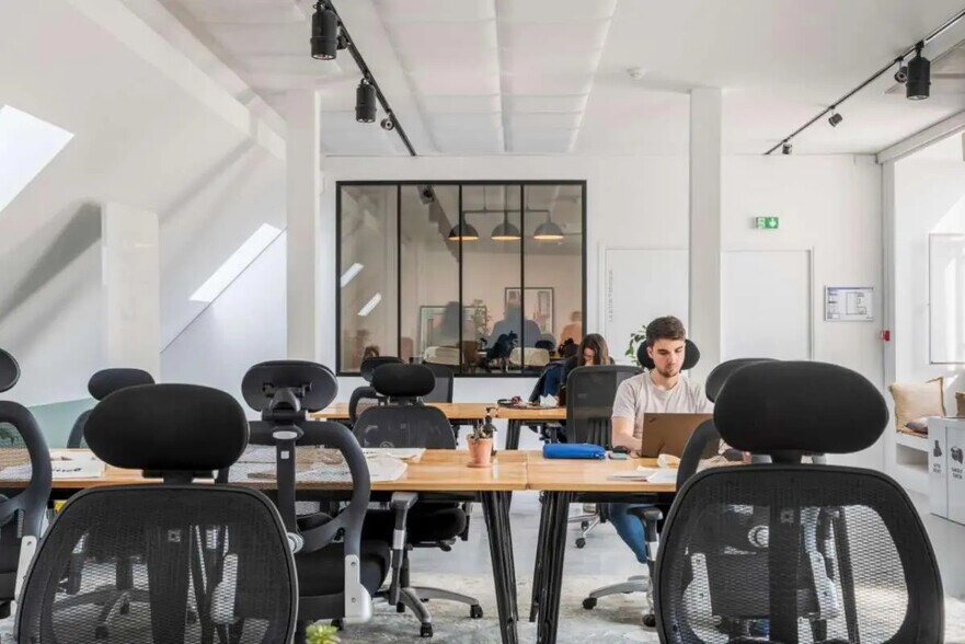 22 Bis Rue Des Taillandiers, Paris à louer - Photo de l’immeuble – Image 3 sur 7