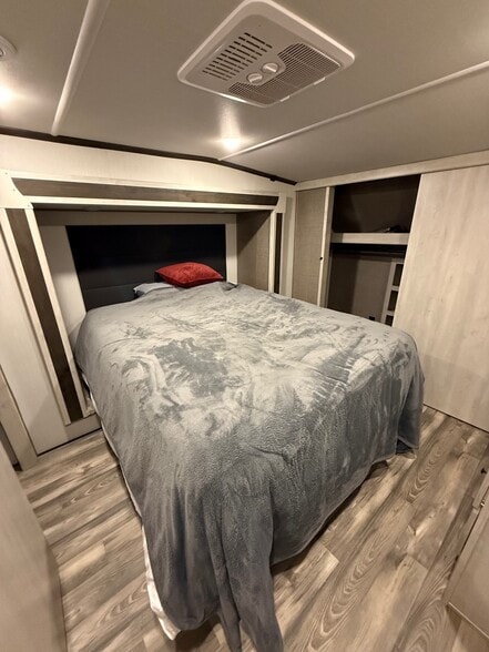 31815 E Historic Columbia RI Hwy, Troutdale, OR à vendre - Photo intérieure – Image 3 sur 124