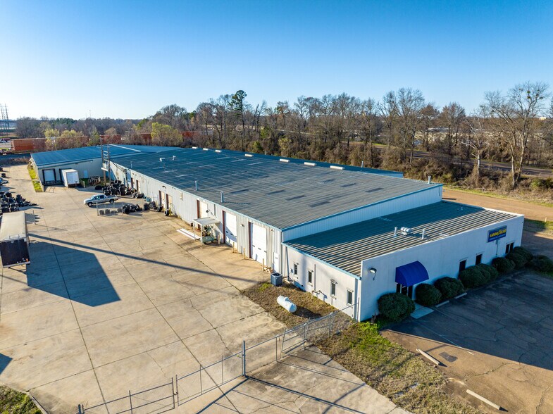 555 US-80, Pearl, MS à vendre - Photo de l’immeuble – Image 2 sur 6
