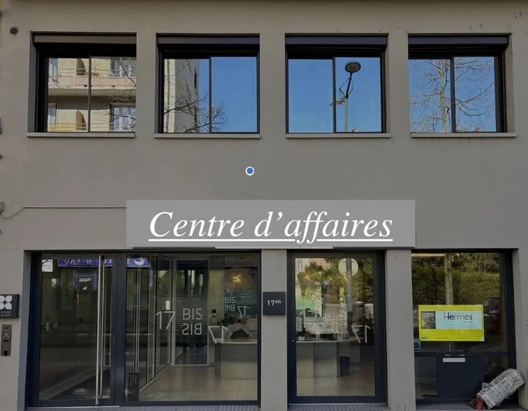 Bureau dans Annecy à louer - Photo de l’immeuble – Image 1 sur 4