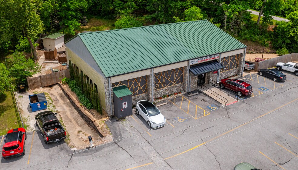 1889 Bella Vista Way, Bella Vista, AR à vendre - Photo de l’immeuble – Image 1 sur 4