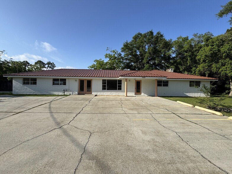 14501 Lemoyne Blvd, Biloxi, MS à louer - Photo de l’immeuble – Image 3 sur 11