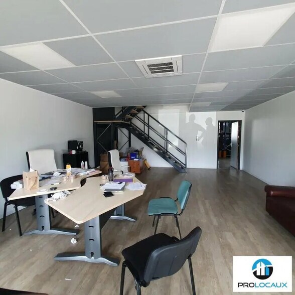 Local d’activités dans Le Versoud à louer - Photo intérieure – Image 1 sur 12