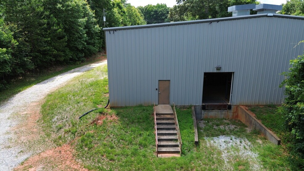 425 S Jackson St, Hartwell, GA à louer - Photo de l’immeuble – Image 3 sur 6