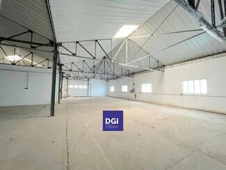 Plus de détails pour Local d'activités à louer