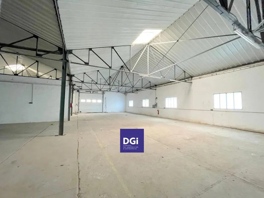Local d’activités dans Garons à louer Photo intérieure– Image 1 sur 6